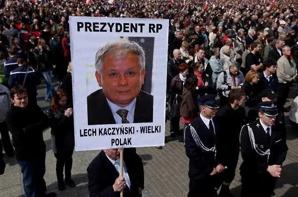 Британски експерти потвърдиха: Самолетът на полския президент Качински е бил взривен