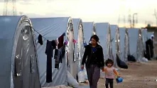 Пожар в мигрантски лагер в Южна Италия, има загинал