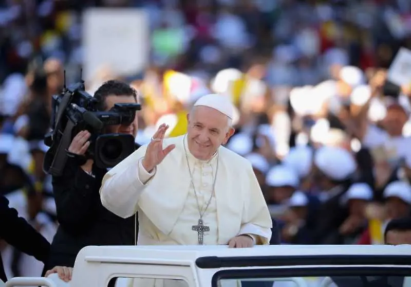 Задържаха мъж със забранени предмети по време на мероприятията с папа Франциск