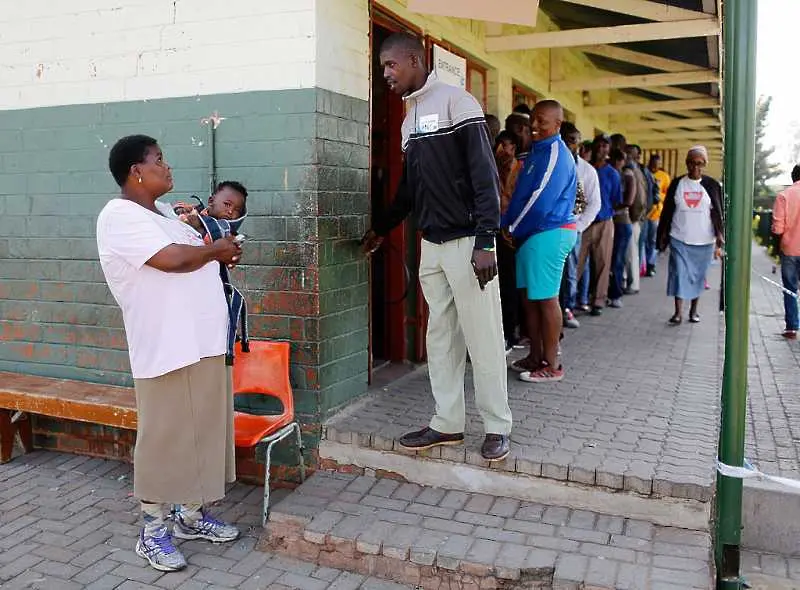Южна Африка гласува за президент и парламент 25 години след края на апартейда