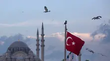 Истанбул ще се бори за демокрация в урните
