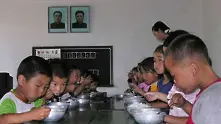 Лоша реколта обрича на глад Северна Корея, властта намалила дажбите до 300 грама на ден