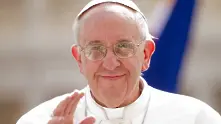 Скъпи братя и сестри от България, скъпи мои... - специалното приветствие на папа Франциск преди визитата (видео)