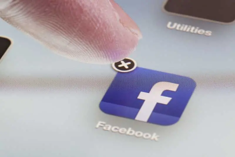 Над 100 страници, групи и профили във Фейсбук от Русия са били изтрити заради неавтентично поведение