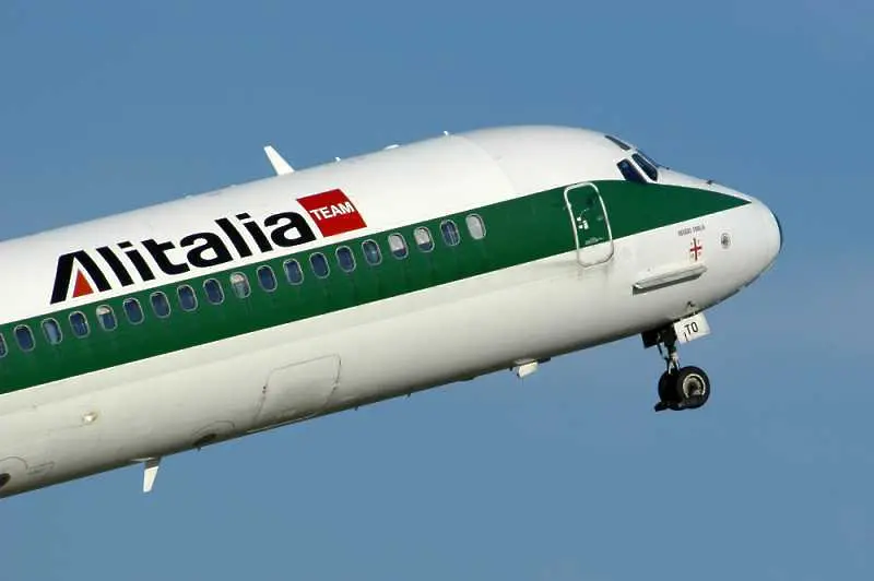 Alitalia отмени над 300 полета заради стачка