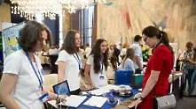 260 ученици и студенти мерят сили и талант в бизнес форума Изгряващи звезди на JA България