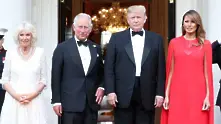  Доналд и Мелания Тръмп дадоха вечеря за британските си домакини в посолството на САЩ в Лондон