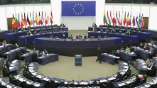 Монд: Разпиляването на гласовете на евровота вещае тежки преговори за съюзи в парламента
