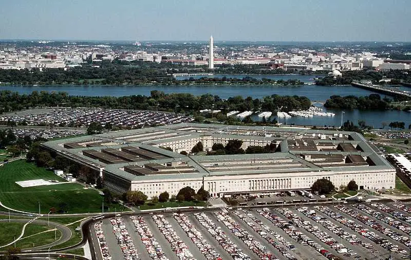 Пентагонът без началник в момент, когато САЩ са изправени пред много глобални заплахи