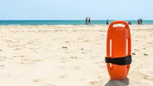 Държавата осигури спасители за девет неохранявани плажове