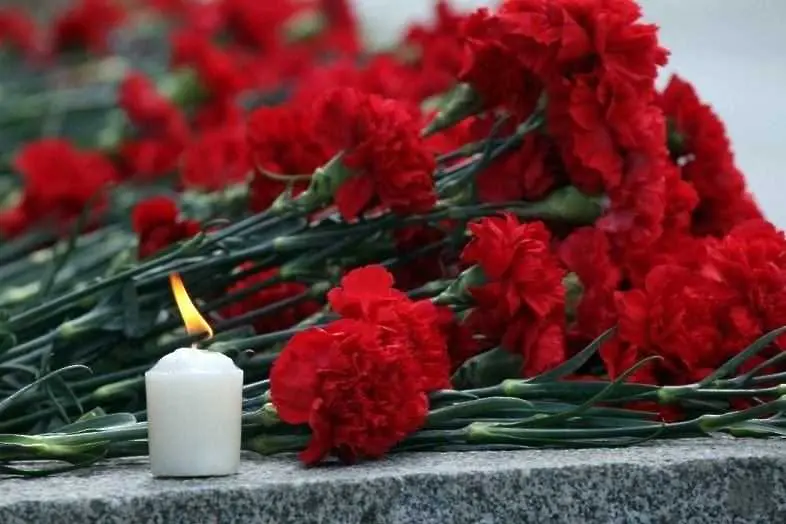 Погребаха в Санкт Петербург загиналите подводничари. Кремъл най-сетне обяви имената им