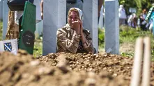 Холандия призна 10% вина за 350 убийства в Сребреница