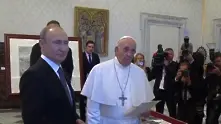 Путин закъсня с 50 минути за среща с папата. Не е за първи път