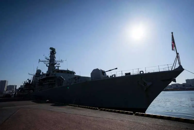 Великобритания изпраща военноморския си флот да съпровожда кораби под неин флаг през Ормузкия проток