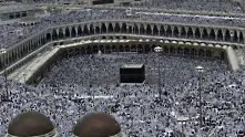 Започва годишното поколонение на мюсюлманите в Мека
