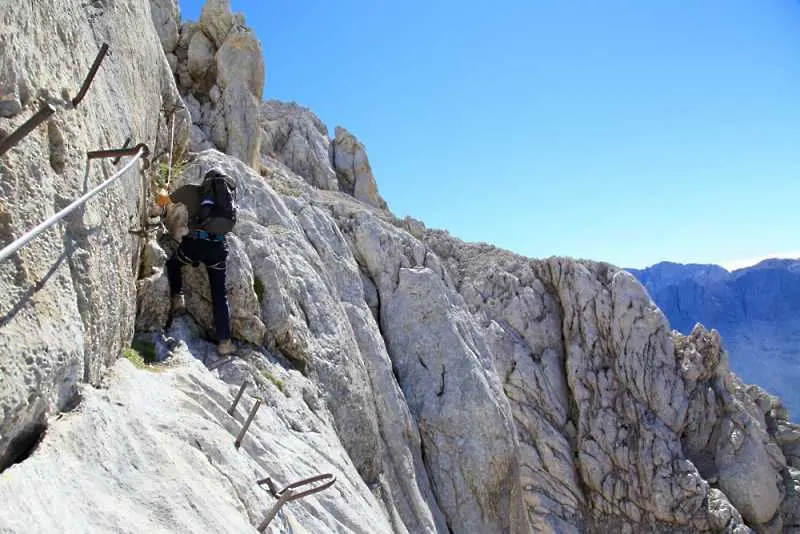 С трудно и опасно катерене български алпинисти изкачиха връх Найсер Брак в Пакистан