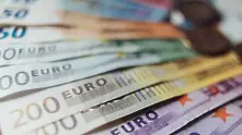 Фич: България може да приеме еврото през 2023 г.