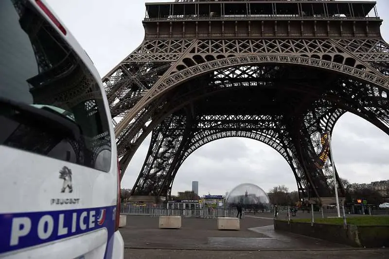 Нападателят от полицейската префектура в Париж неотдавна приел исляма