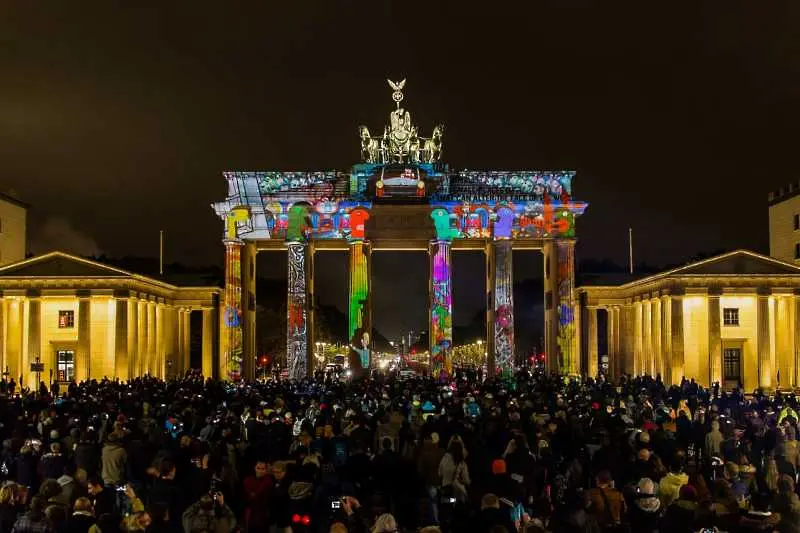 Фестивал на светлините преобразява Берлин за 10 дни (снимки) 