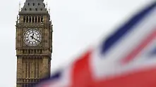 Отново в задънена улица -британският парламент отложи гласуването на сделката за Брекзит