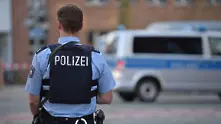 Камион се вряза в 8 коли в Германия, 16 души са ранени 