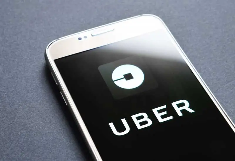 Uber пусна пробно превоз на пътници с корабче в Лагос