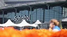 Пилотска грешка на летище „Схипхол“ вдигна на крак службите в Амстедам