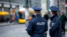 21 души пострадаха в Германия, след като автобус се вряза в спирка