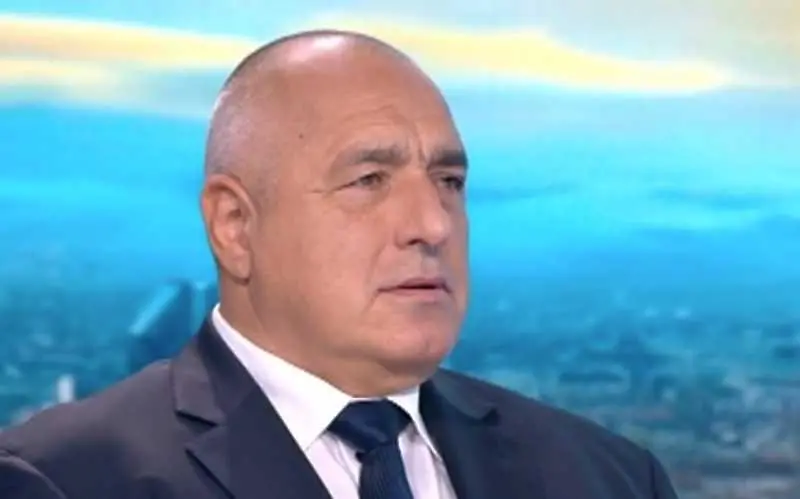 Борисов: Манолова спазарява роми да кажат, че ГЕРБ им плаща да гласуват за Фандъкова