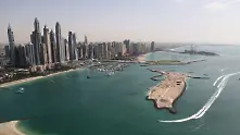 Наводнения в Дубай нарушиха графика на полетите