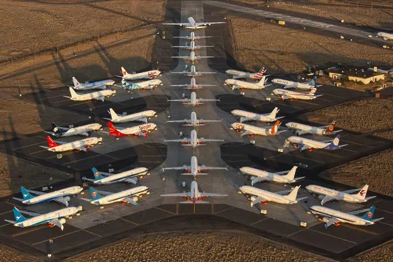Американ еърлайнс се споразумя с Боинг за компенсиране на загубите от спирането на 737 Макс