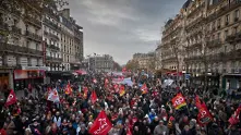 Стачката срещу пенсионната реформа във Франция счупи рекорд по продължителност
