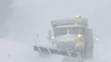 Снежна буря отмени над 800 полета в Чикаго