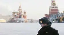 Москва посреща Нова година с изкуствен сняг