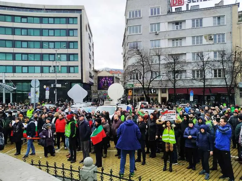 Протестът в София блокира Орлов мост