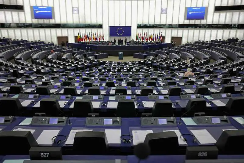 Европарламентът с 46 депутати по-малко от утре