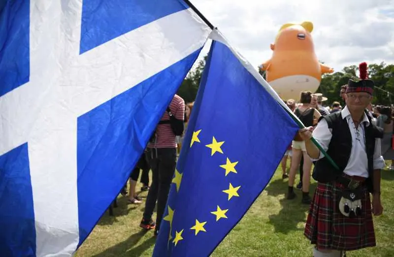 Знамето на ЕС няма да бъде свалено от парламента на Шотландия след Брекзит
