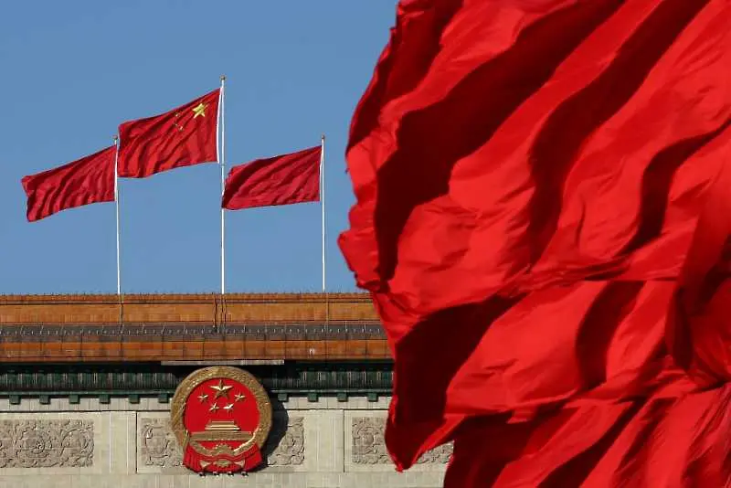 Китай може да претърпи исторически икономически упадък