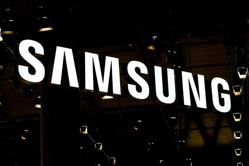 Samsung временно мести част от производството си на телефони във Виетнам
