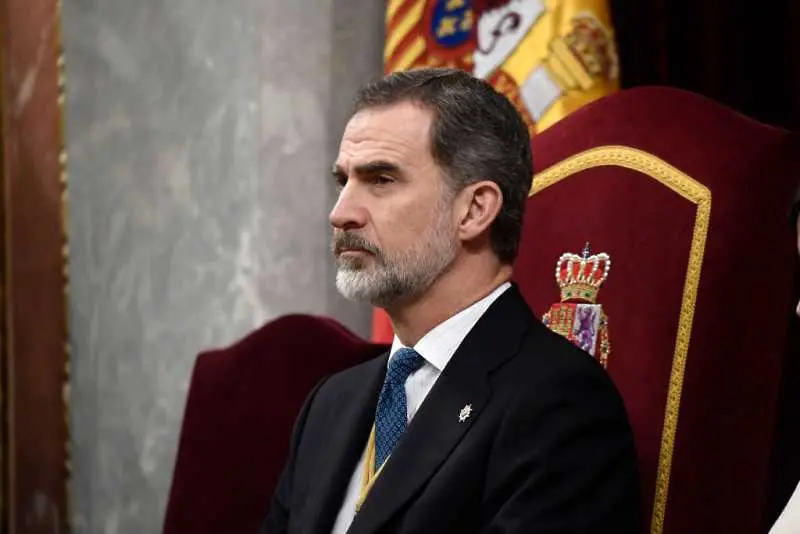 Испанският крал се отказва от наследството на баща си заради корупционен скандал