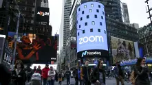 Приложението Zoom споделяло лични данни на потребители с Facebook