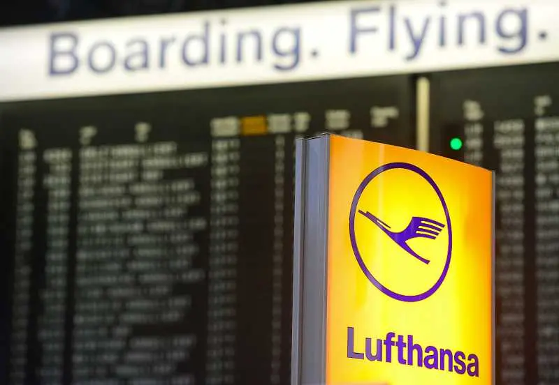 Lufthansa прехвърля 31 000 служители на съкратено работно време