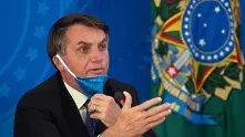 Болсонаро уволни здравния министър на Бразилия