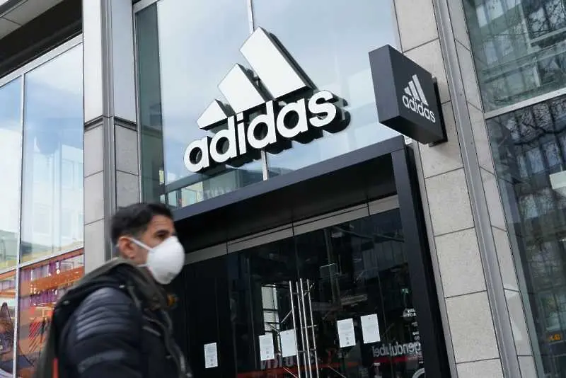 Adidas отчете 93-процентов спад на печалбата