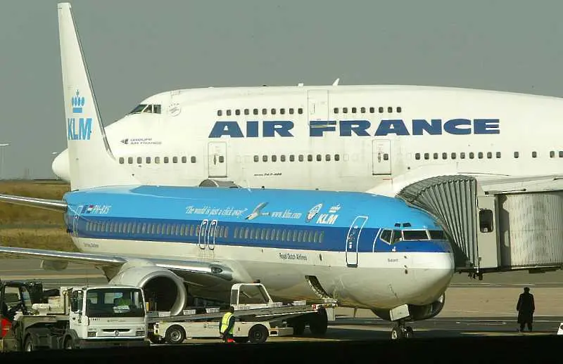 Air France-KLM ще получи финансова помощ от поне 9 млрд. евро от Франция и Нидерландия