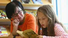 Google ще учи децата да четат