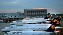 Lufthansa харчи по 800 млн. евро месечно от резервите си, нуждае се от спешна финансова помощ