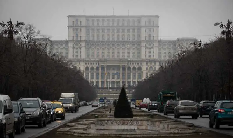 Румъния въведе 30-дневно състояние на тревога. Маските в транспорта и магазините - задължителни