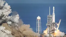 SpaceX тества ракетата си за изпращане на хора в Космоса