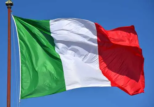 Италия продължава с отхлабването на мерките